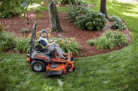 Choosing the Best Ride-on Mower for Professional Use